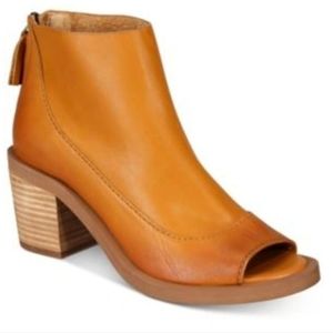 Kelsi Dagger Lenox peep toe booties